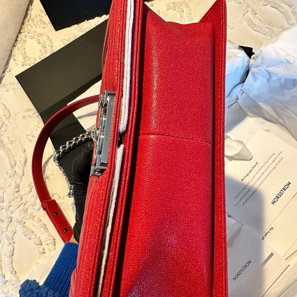 💯 Authentic Chanel Caviar quilted boy medium flap - Picture 8 of 12